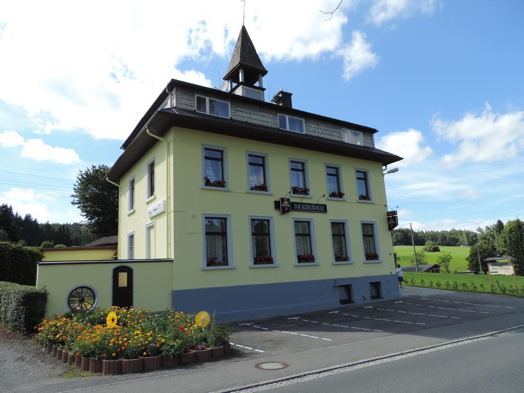 Pension Zur Alten Schule Bärenstein Exteriör bild